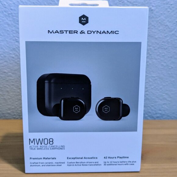 NIB Master & Dynamic MW08 Black Earbuds - Picture 1 of 4